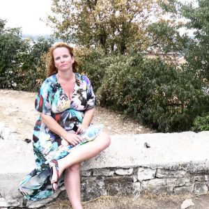 Mature et ouverte à la folie Célia - rencontre-Cougar-Antibes
