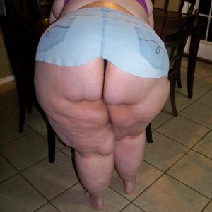 Envie de sensations entre adulte mature à Courbevoie Jeanne - rencontre-Cougar-Courbevoie