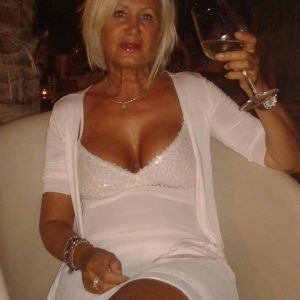 Douceur et passion à Villeurbanne Katia - rencontre-Cougar-Villeurbanne