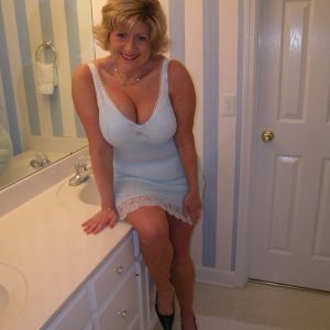 Jennyfer - rencontre-MILF-Lille