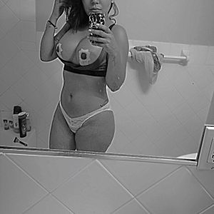 Chauffe à la douche Sabrina - rencontre-Beurette-Villeurbanne