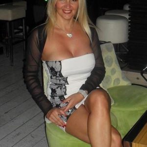 Hélène, 42 ans, en manque à Rochefort Hélène - rencontre-Milf-Rochefort